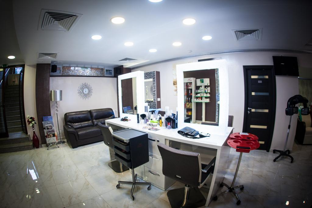 West Plaza Residence Bukarest Exterior foto